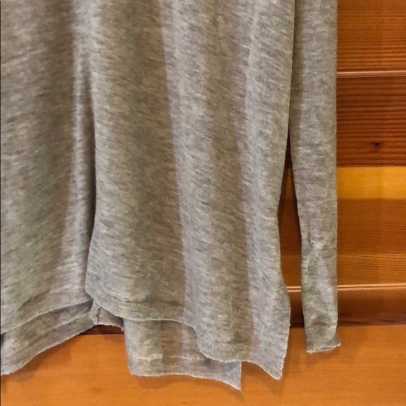 New Vince wool v-neck center seam pullover sweater - Picture 3 of 11